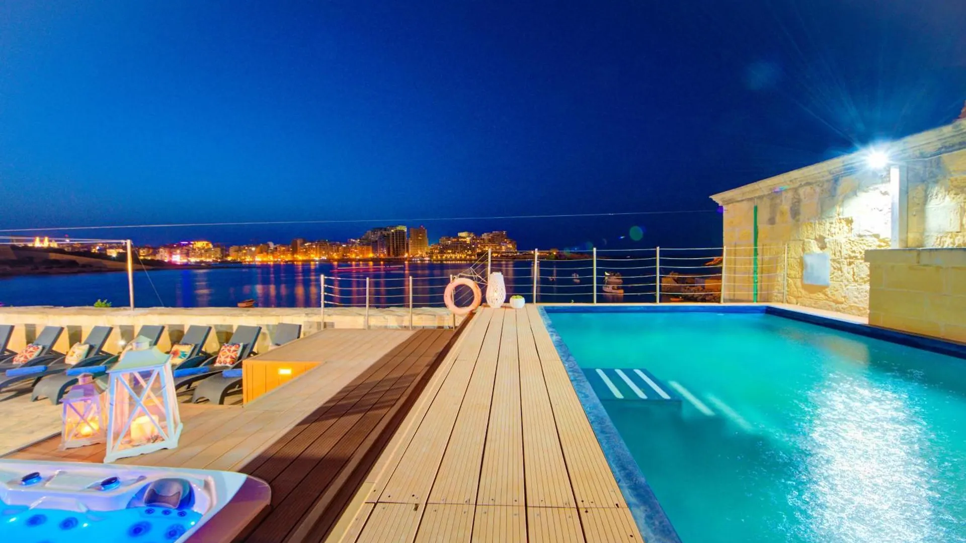 Valletta Waterfront Villa With Pool And Jacuzzi