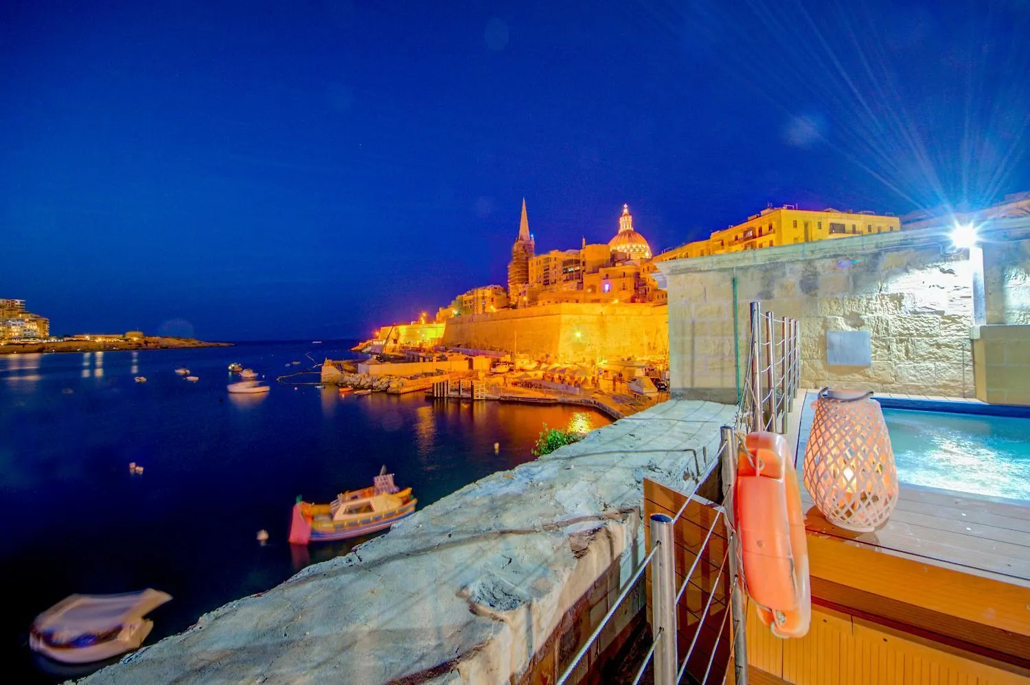 Valletta Waterfront Villa With Pool And Jacuzzi