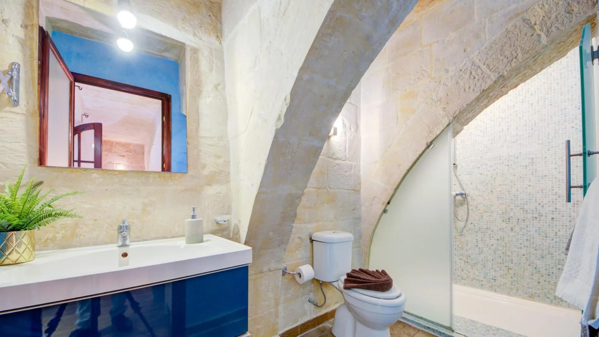 Valletta Waterfront Villa With Pool And Jacuzzi 0*,  Malta