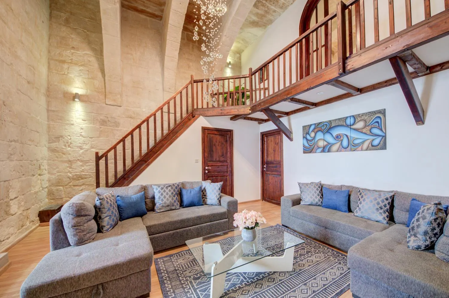 Valletta Waterfront Villa With Pool And Jacuzzi