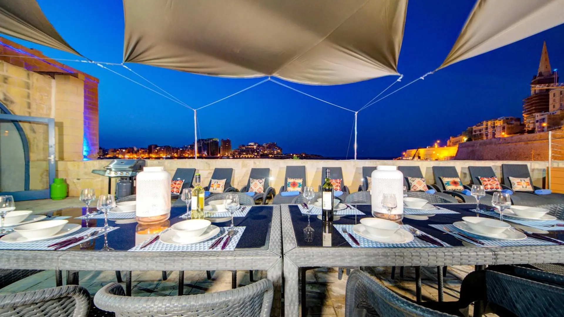 Valletta Waterfront Villa With Pool And Jacuzzi