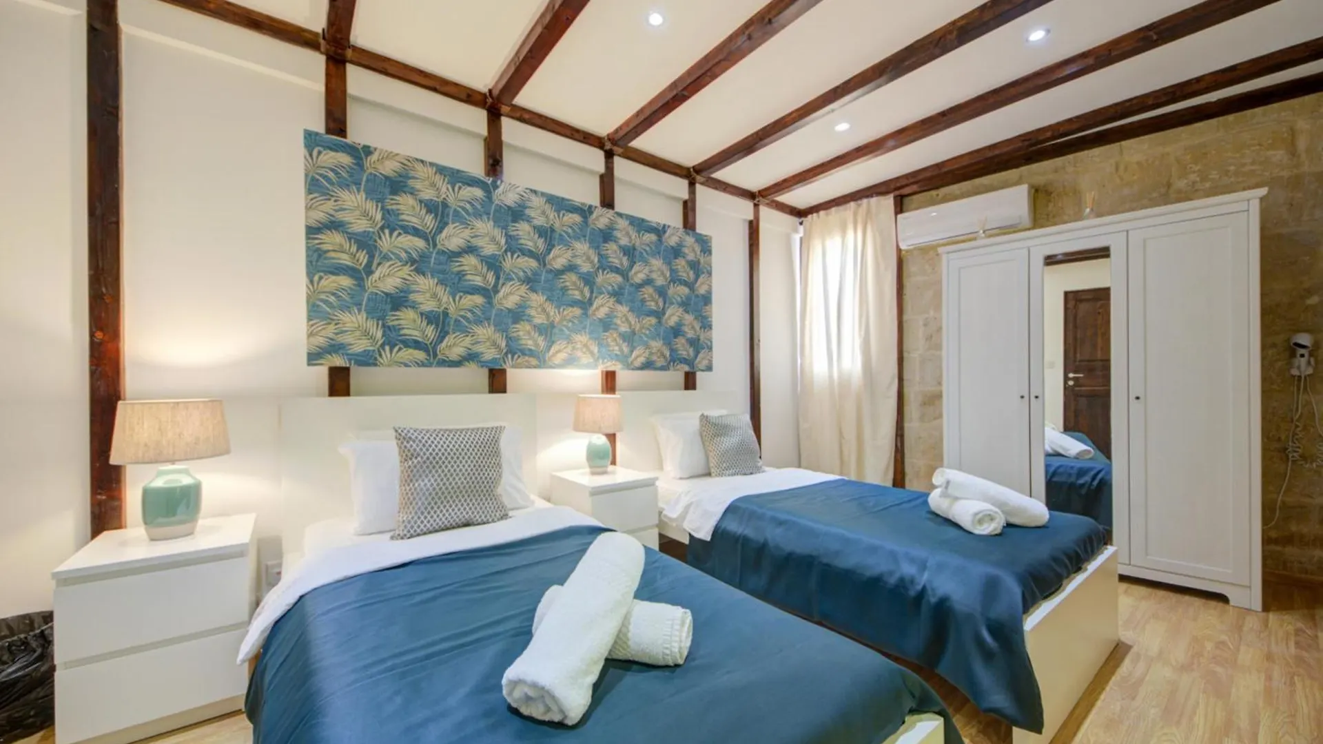 Valletta Waterfront Villa With Pool And Jacuzzi 0*,